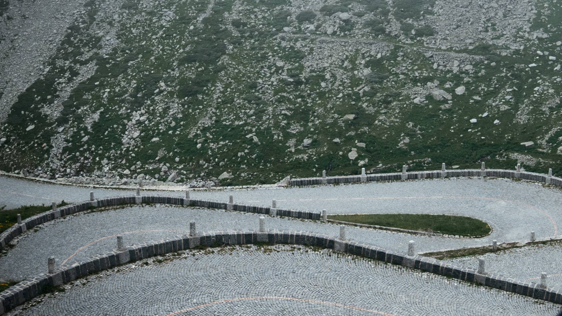 Serpentines at Gotthard Tremola